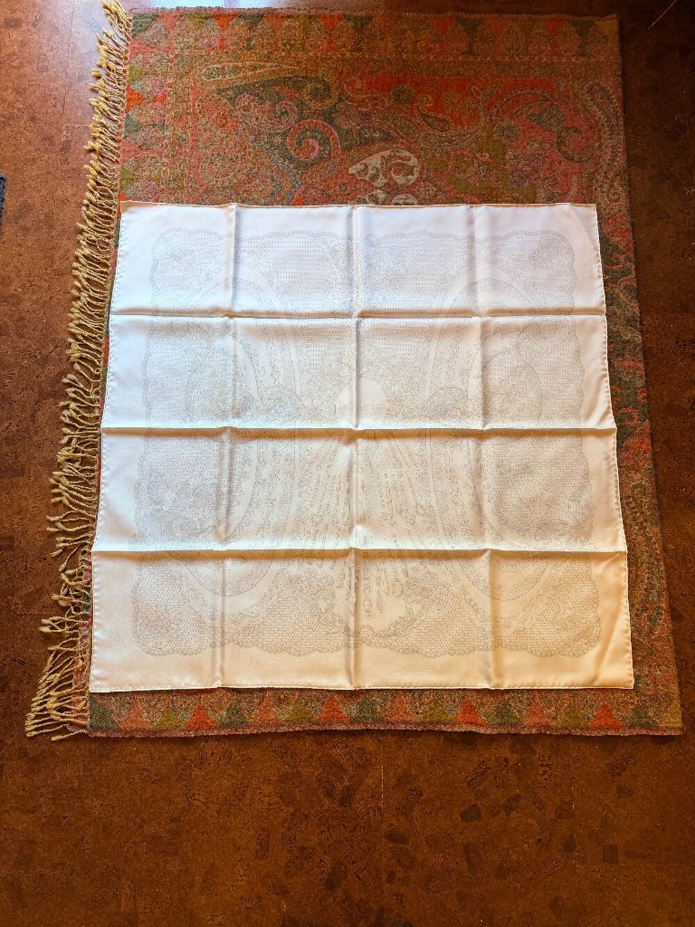 HERMES Carre 90 Doigts de Fee Silk Scarf White W 90cm